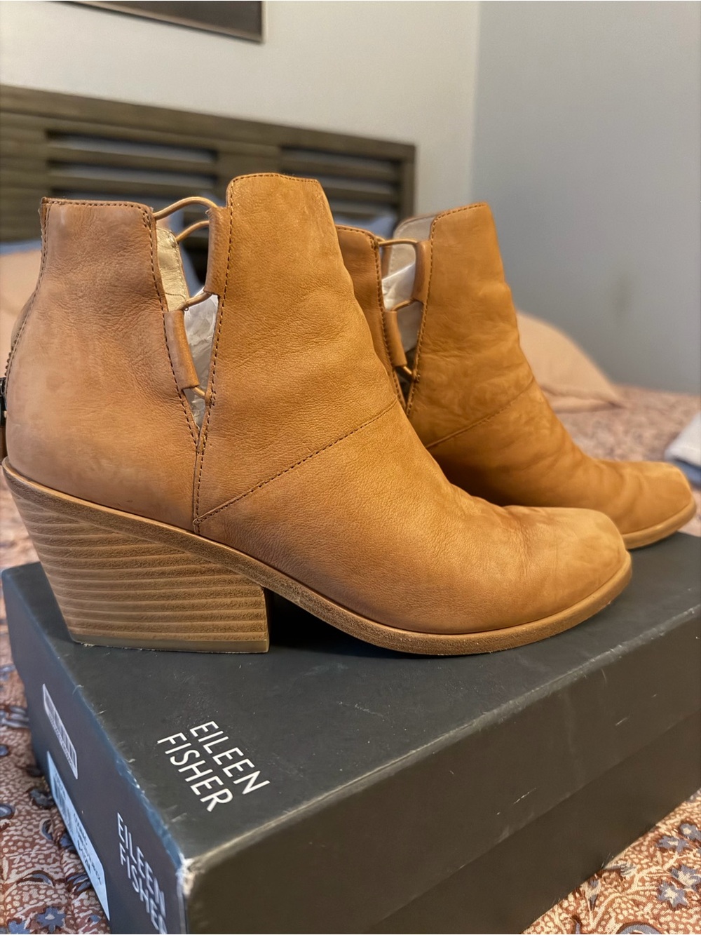Eileen Fisher Cognac Tumbled Nubuck Cutout Ankle Booties 8.5